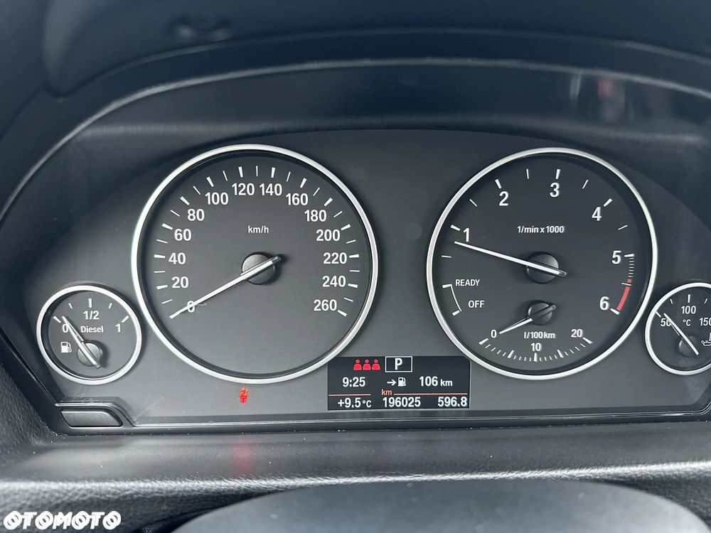 BMW Seria 3 320d Edition Luxury Line Purity - 26