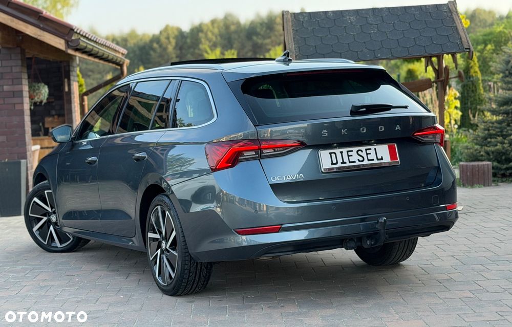 Skoda Octavia 2.0 TDI Sportline DSG - 24