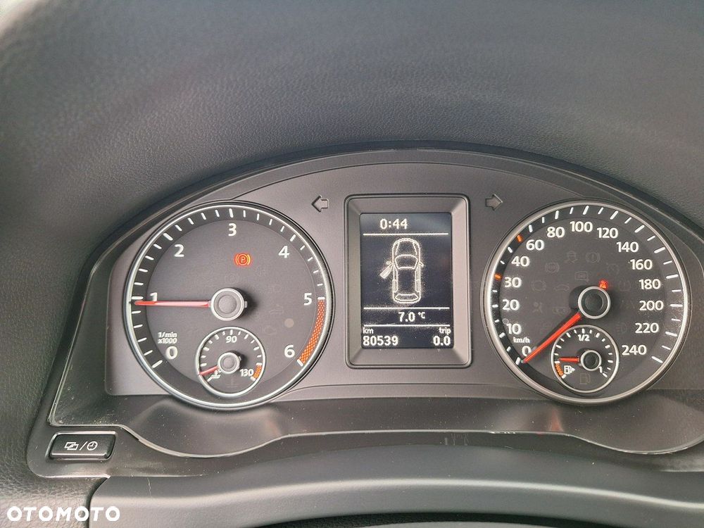 Volkswagen Golf Plus 1.6 TDI DPF MATCH - 21