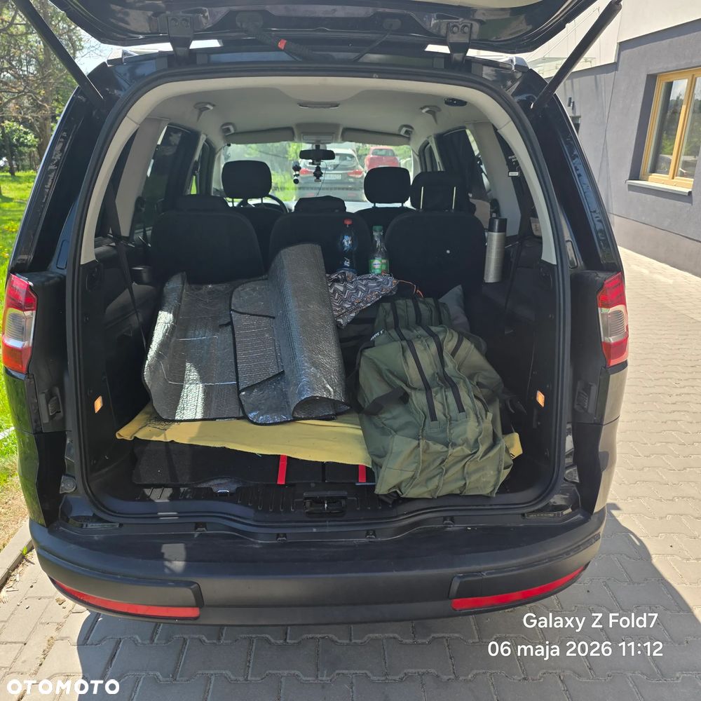 Ford Galaxy - 13