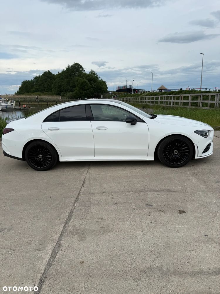 Mercedes-Benz CLA 220 4-Matic AMG Line 7G-DCT - 4