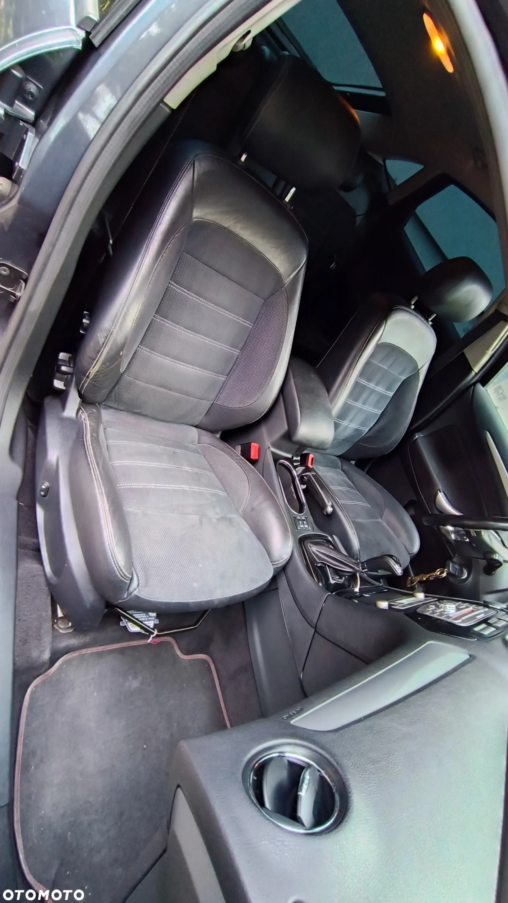 Ford Mondeo 2.0 TDCi Ambiente - 12