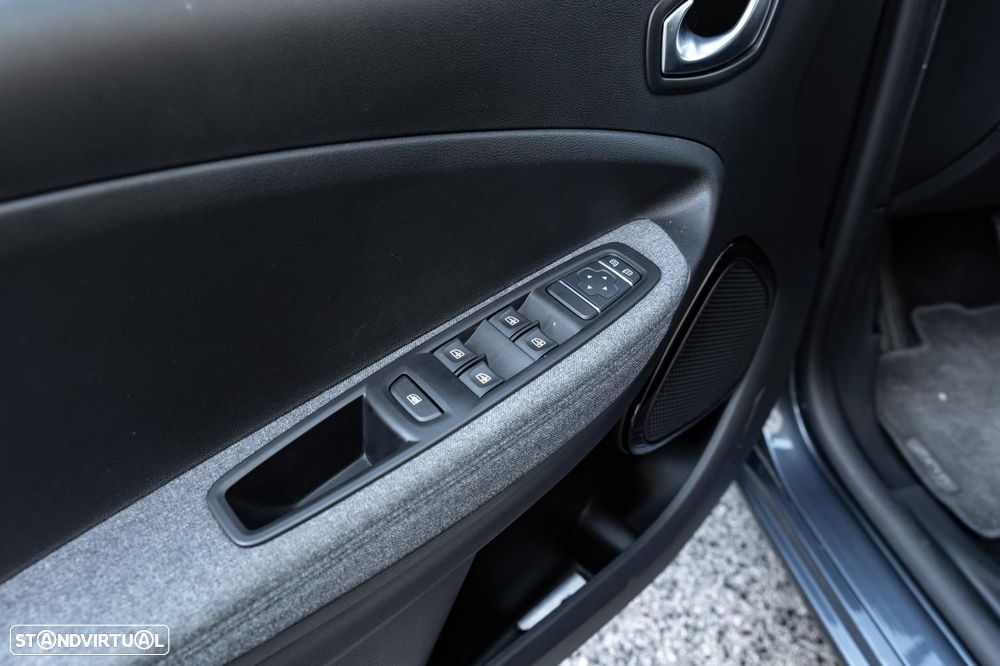 Renault Zoe (c/ Bateria) Life - 17