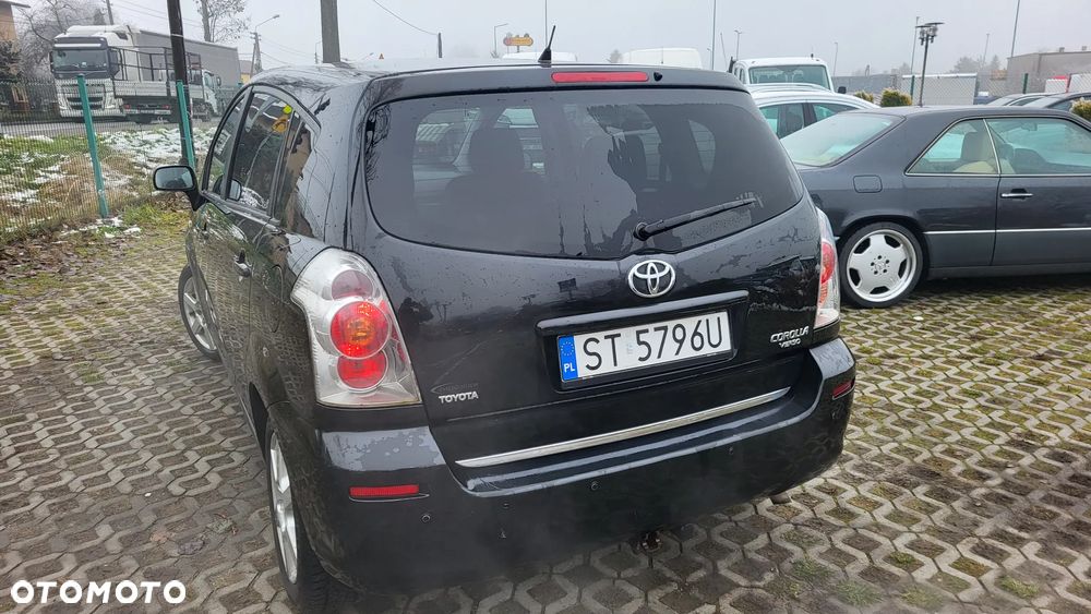 Toyota Corolla Verso 1.8 Sol + 7os - 30