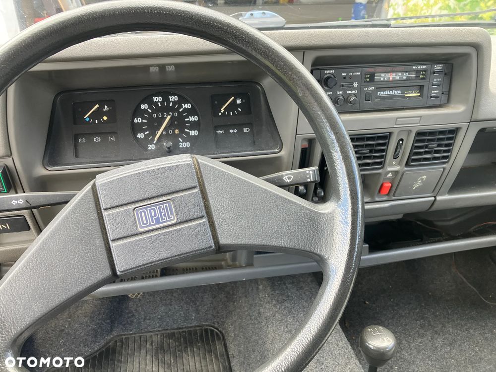 Opel Corsa - 10