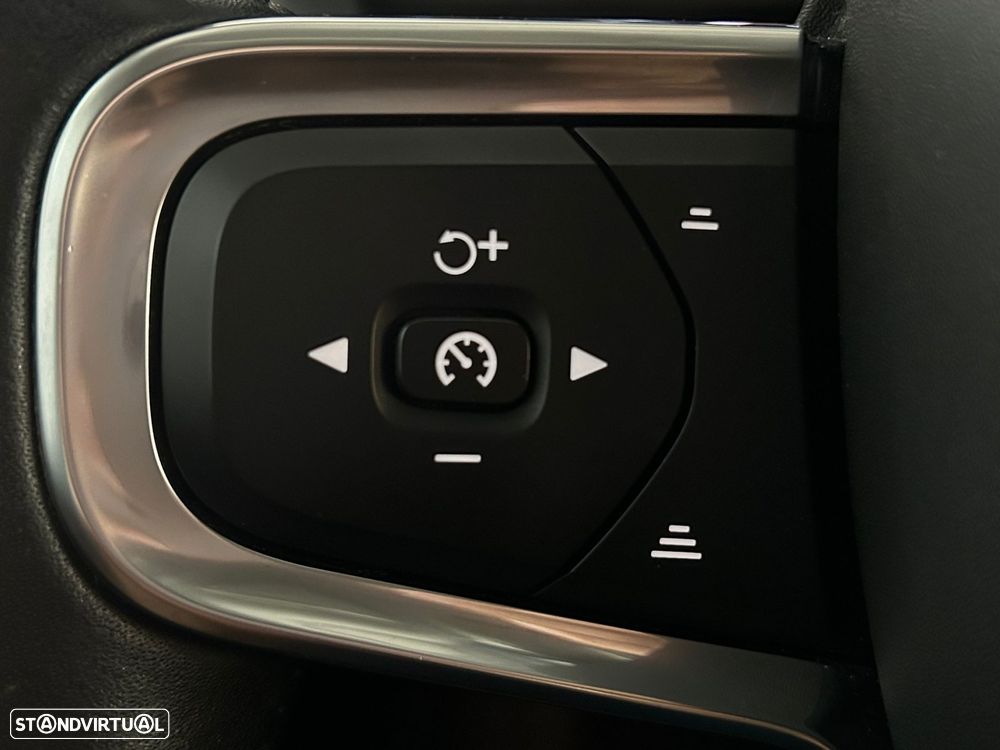 Volvo XC 40 2.0 D3 Momentum Plus Geartronic - 16