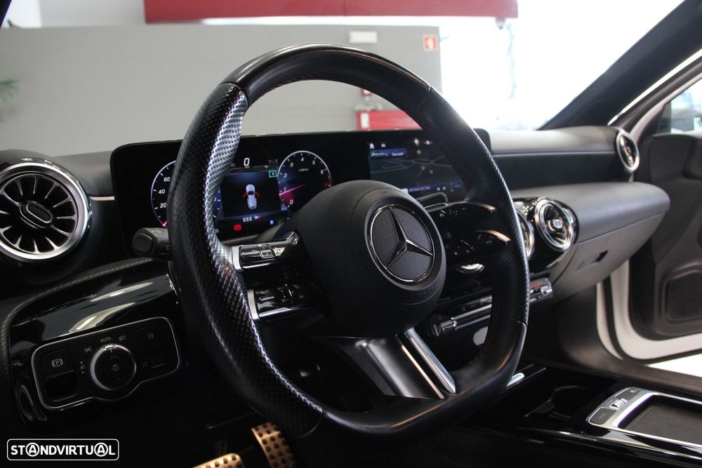 Mercedes-Benz A 200 AMG Line Aut. - 14