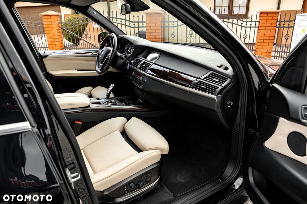 BMW X5 xDrive40d - 25