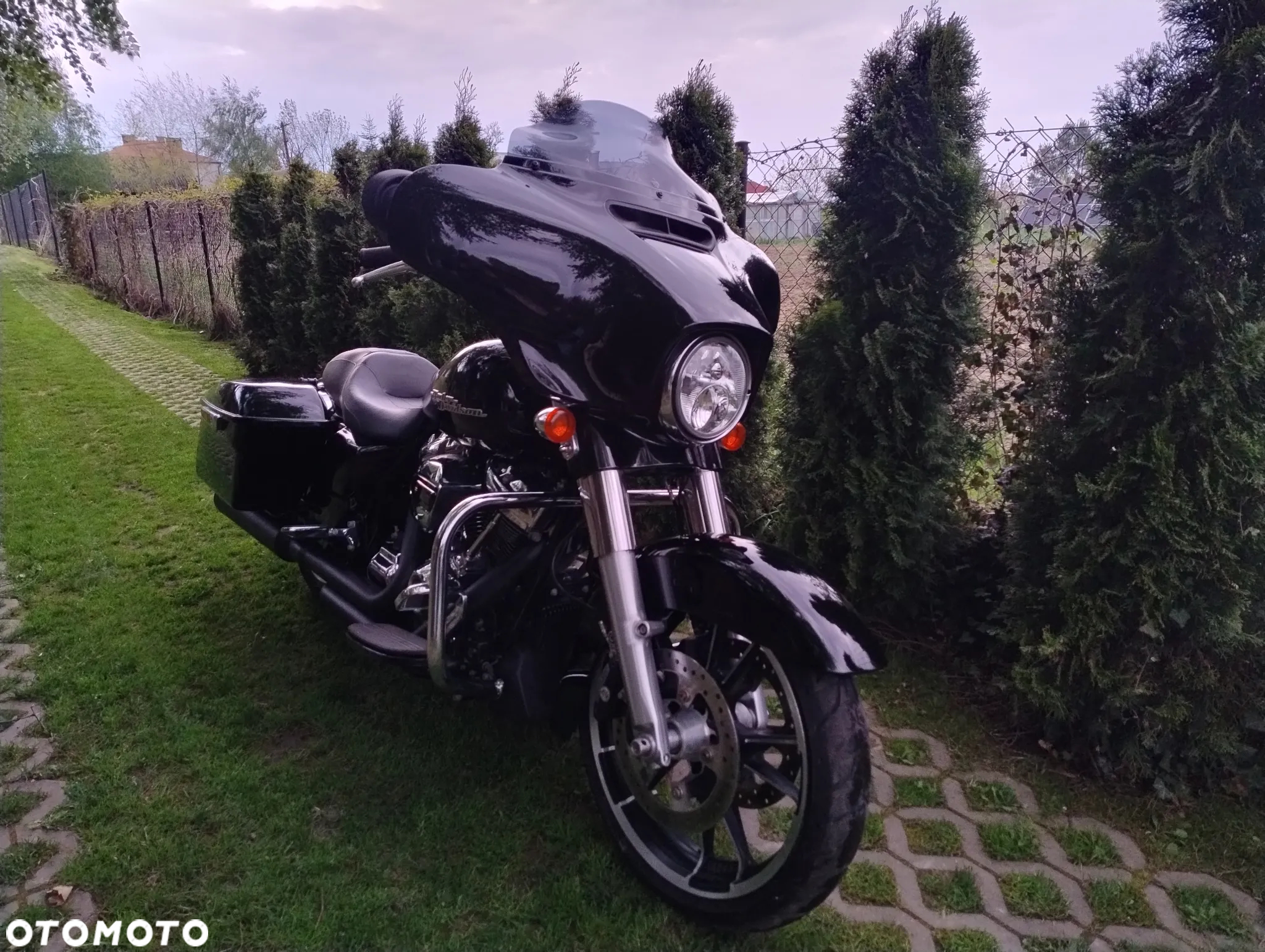 Harley-Davidson Touring Street Glide - 8