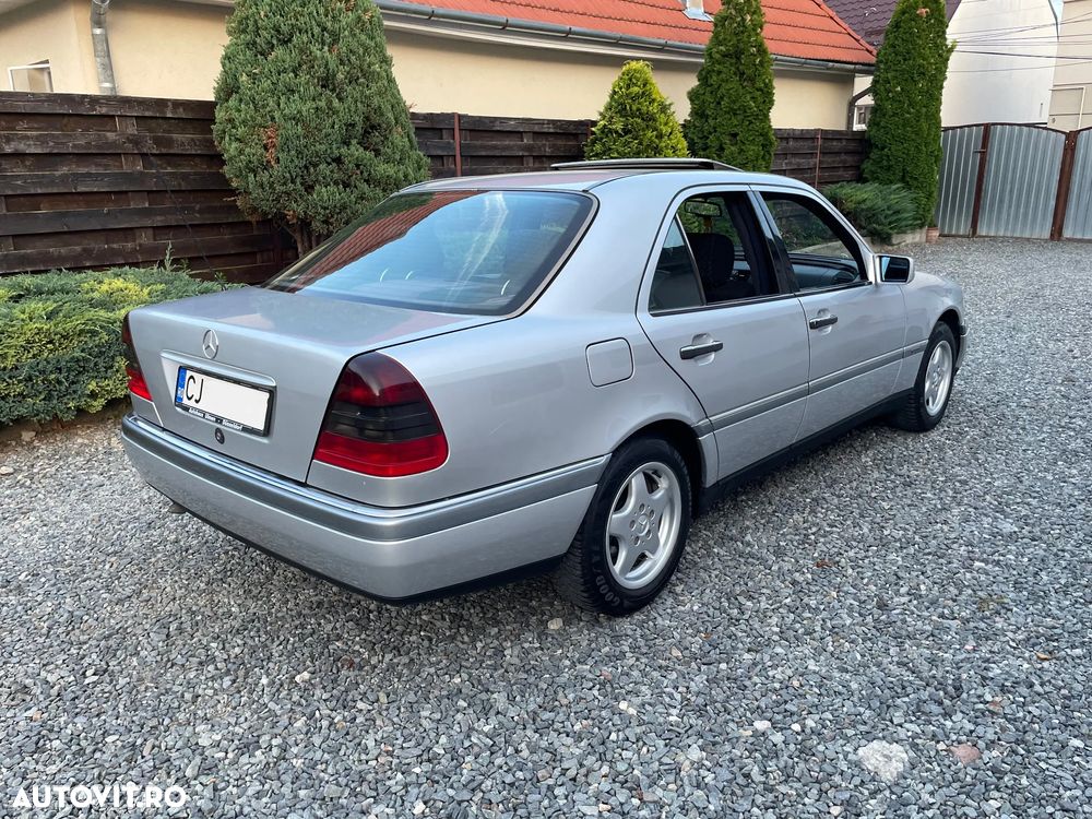 Mercedes-Benz C - 3