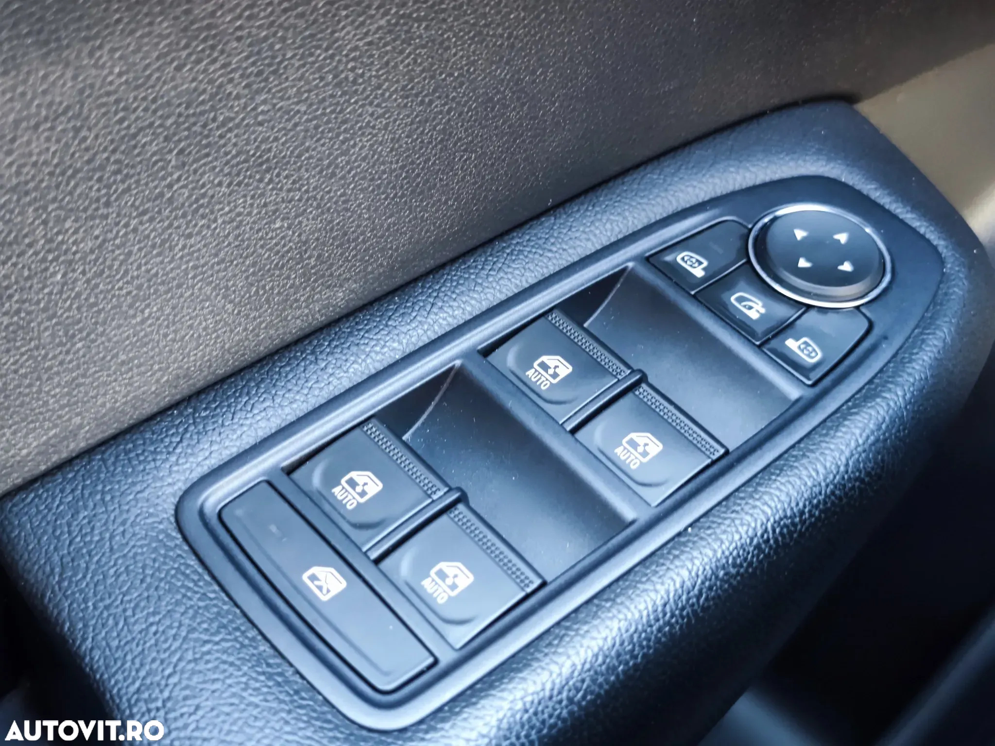 Renault Arkana E-TECH Hybrid 145 E-Tech Engineered - 25