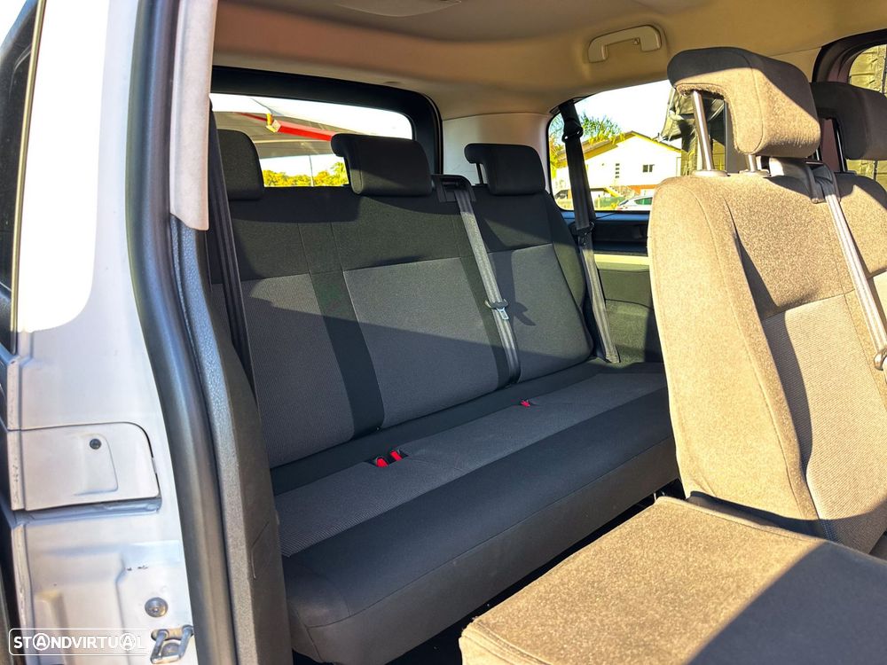 Peugeot Traveller 1.5 BlueHDi L2H1 Standard - 4