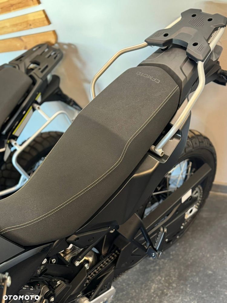 CFMoto MT - 11