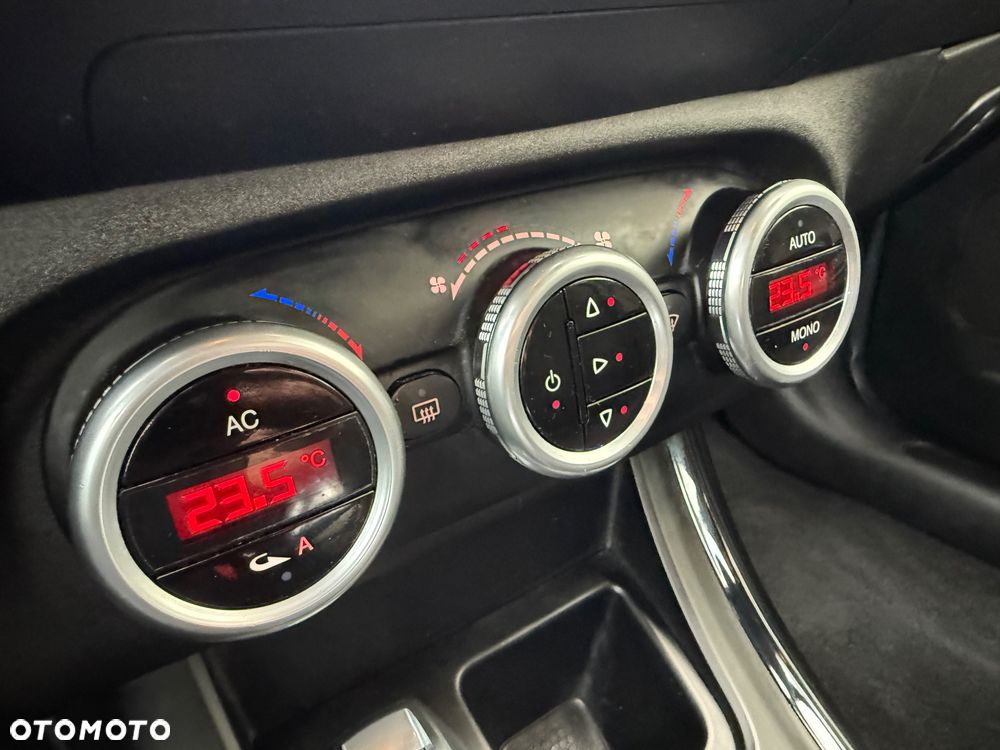 Alfa Romeo Giulietta 1.4 TB MultiAir Distinctive - 26