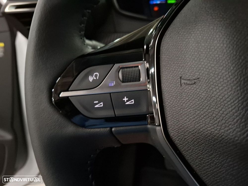 Peugeot e-208 50 kWh Allure - 16