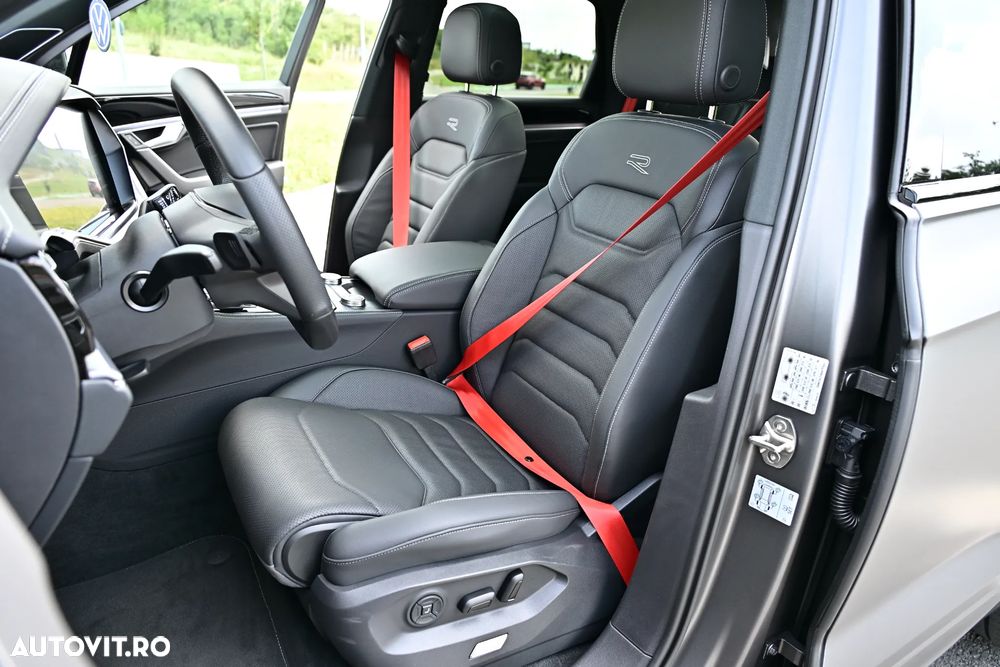 Volkswagen Touareg - 25