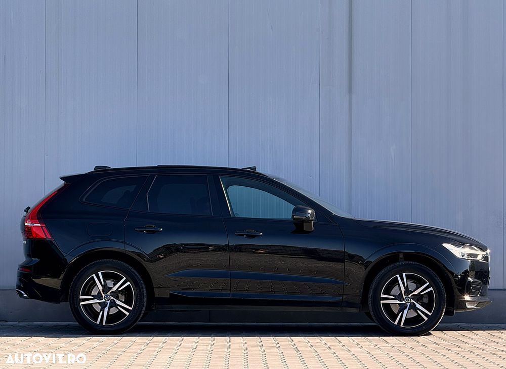 Volvo XC 60 B4 MHEV AWD R-Design - 13