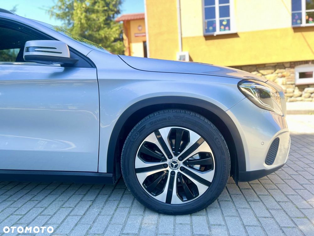 Mercedes-Benz GLA 180 7G-DCT Style - 9