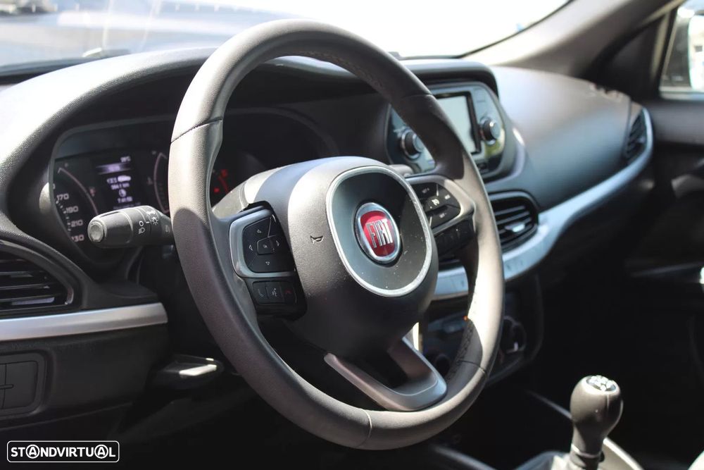 Fiat Tipo Station Wagon 1.3 M-Jet Street - 19
