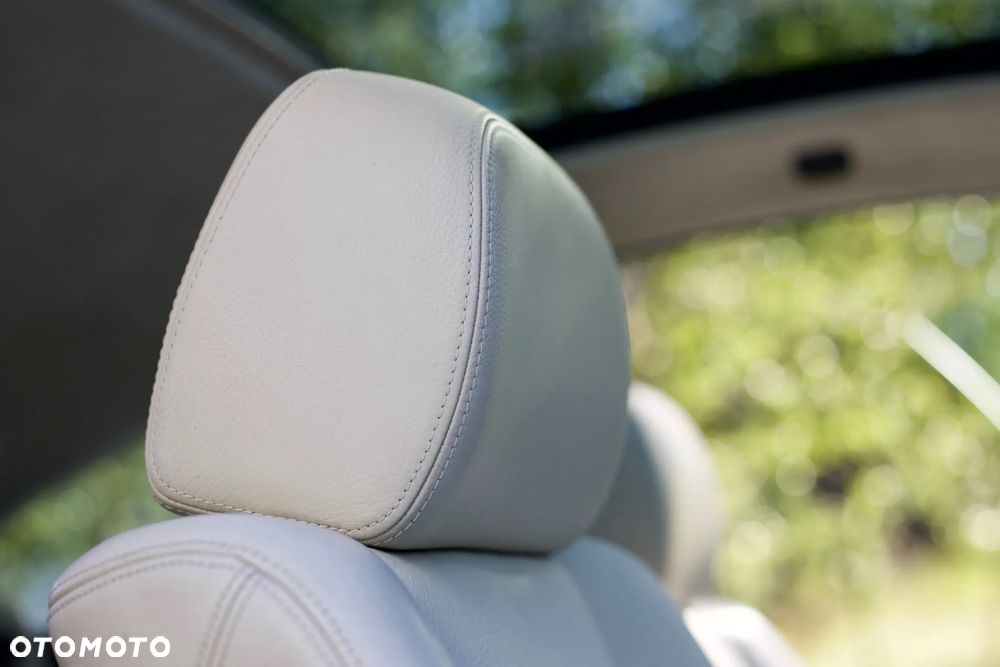 BMW Seria 6 650 i - 28