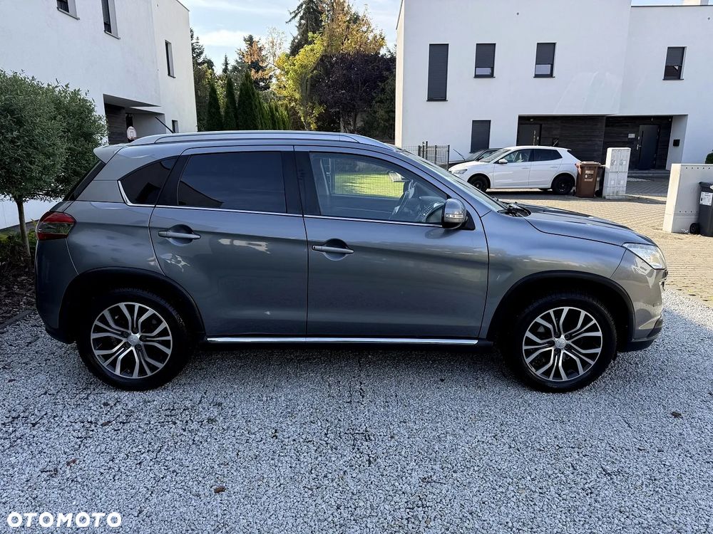 Peugeot 4008 - 10
