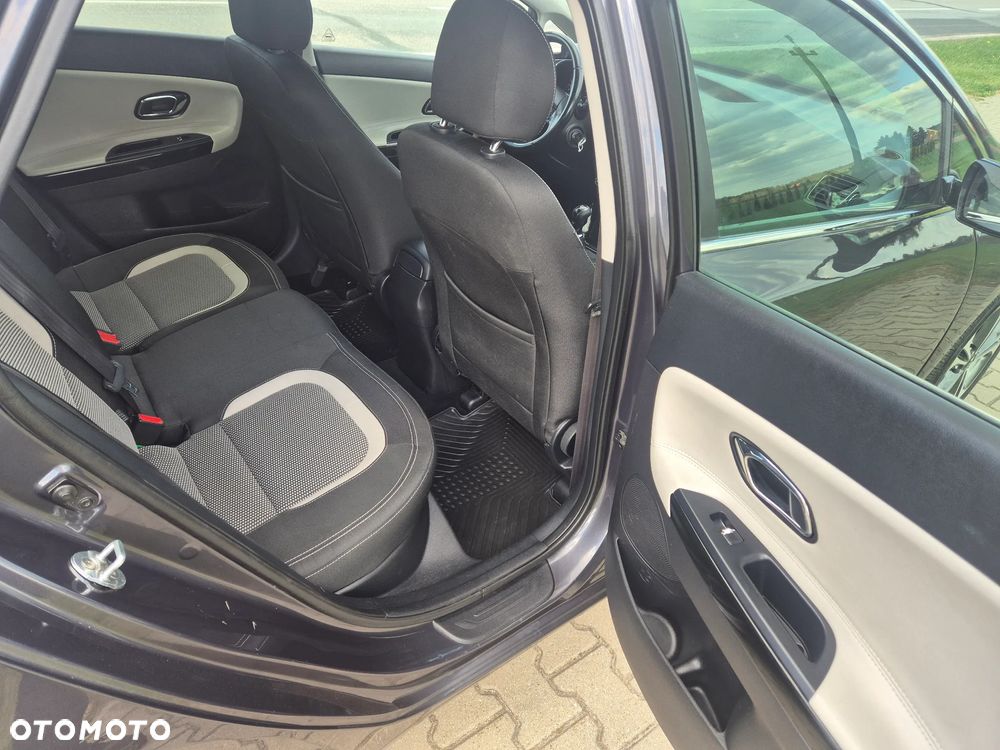 Kia Ceed 1.6 CRDi L Business Line - 13