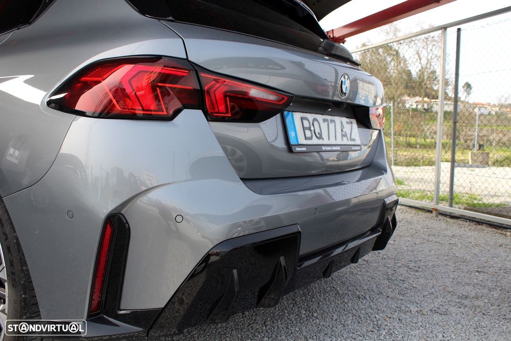 BMW 118 d Pack Desportivo M - 16