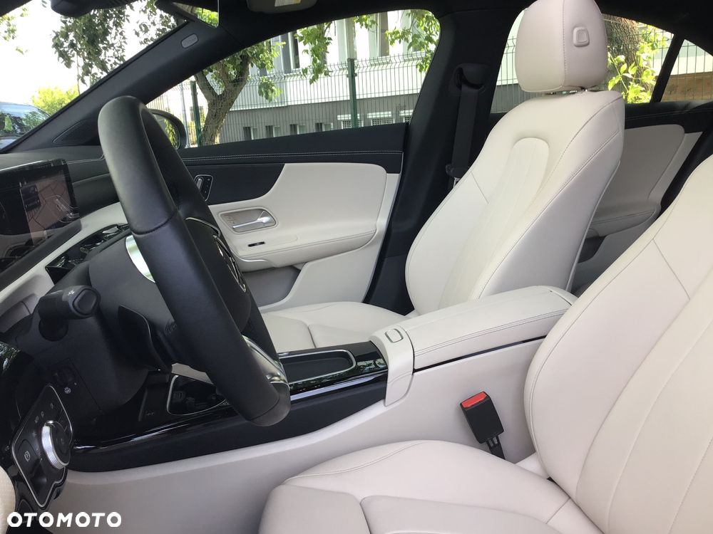 Mercedes-Benz CLA 250 4Matic 8G-DCT Edition AMG Line - 13