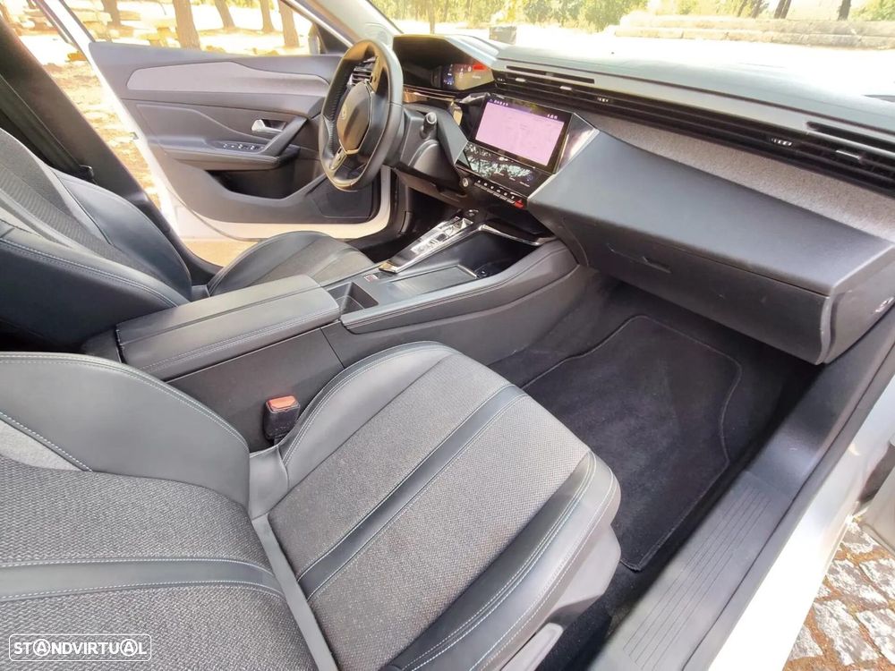Peugeot 308 1.2 PureTech Allure EAT8 - 16