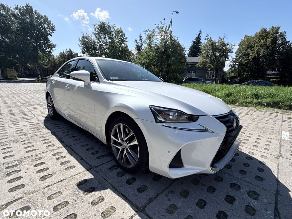 Lexus IS 200t / 300 Elegance - 3