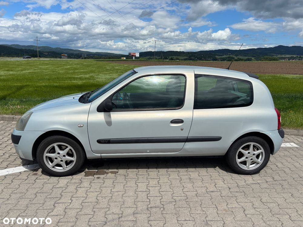 Renault Clio 1.2 16V Emotion - 2