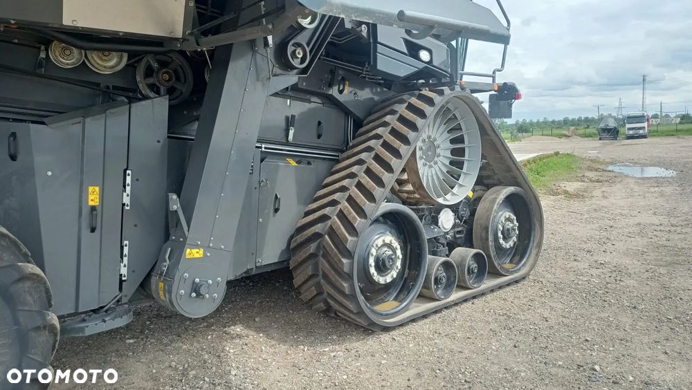 Massey Ferguson IDEAL 8 - 6