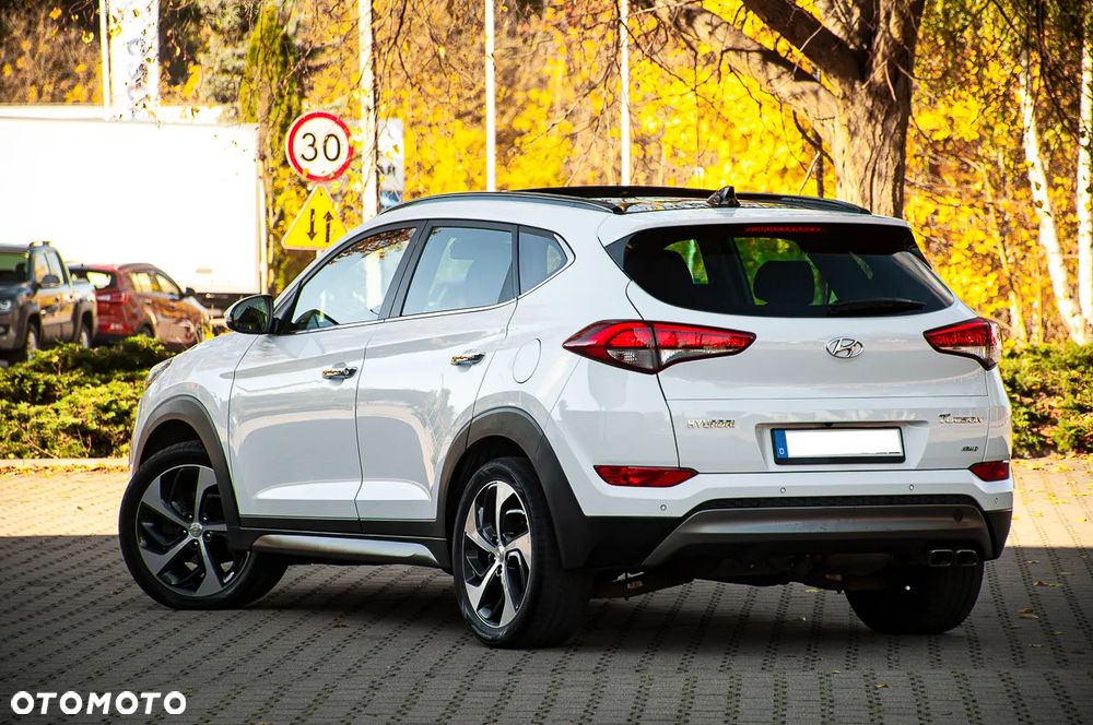 Hyundai Tucson 2.0 CRDI 4WD Premium - 11