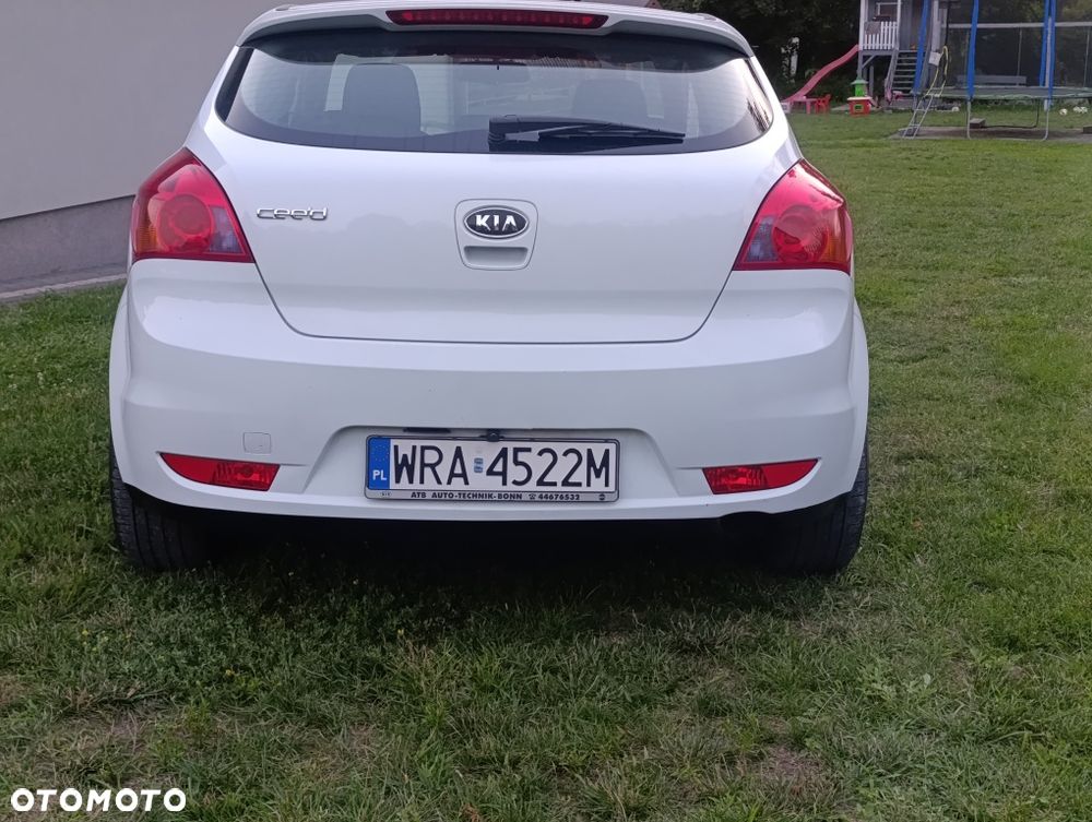 Kia ProCeed - 4