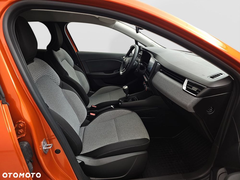 Renault Clio 1.0 TCe Evolution - 28