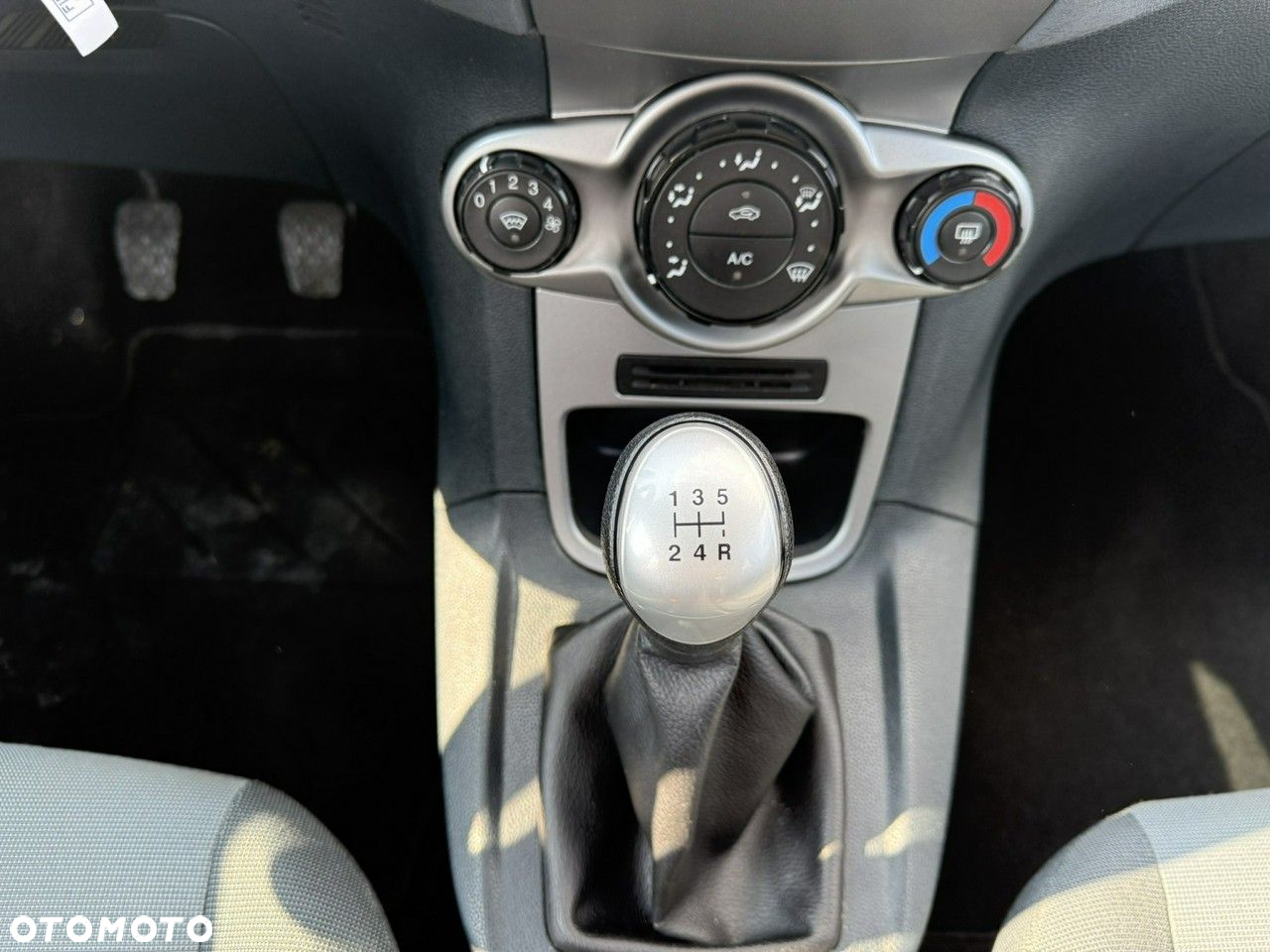 Ford Fiesta 1.25 Ambiente - 21