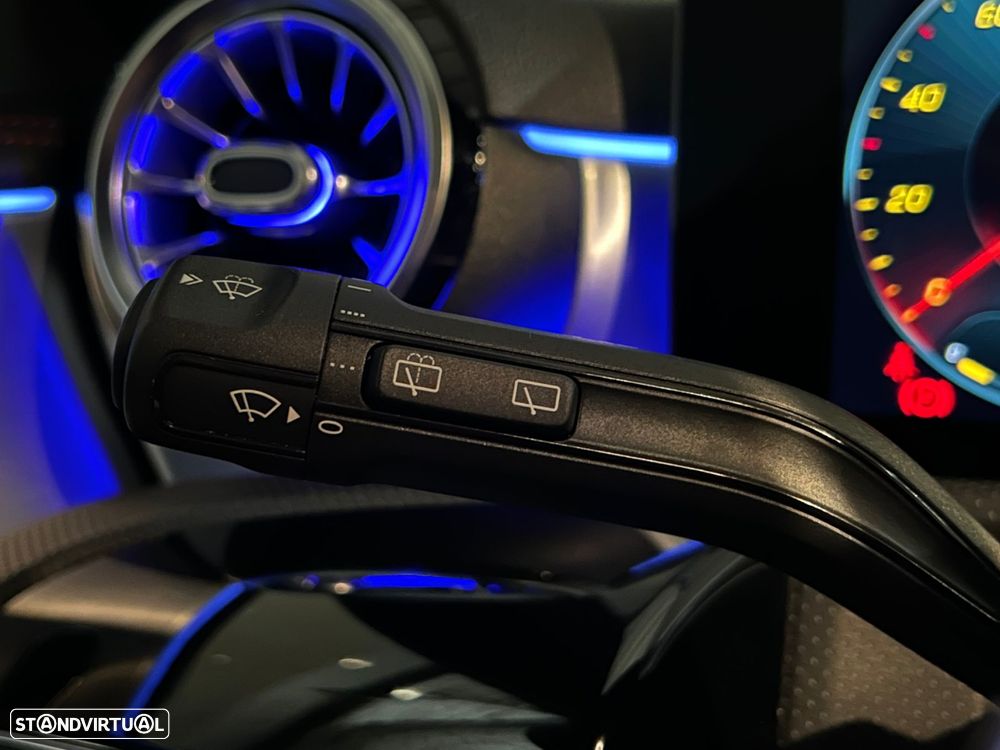 Mercedes-Benz CLA 200 d Shooting Brake AMG Line Aut. - 18