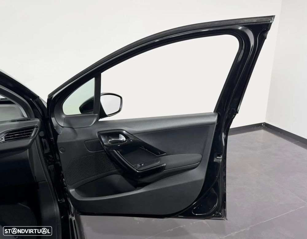 Peugeot 208 1.6 BlueHDi Style - 31