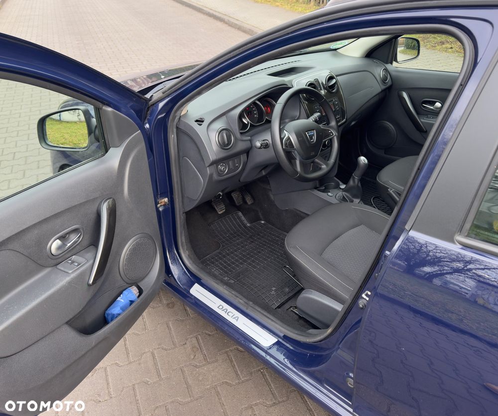Dacia Logan TCe 90 S&S Celebration - 6