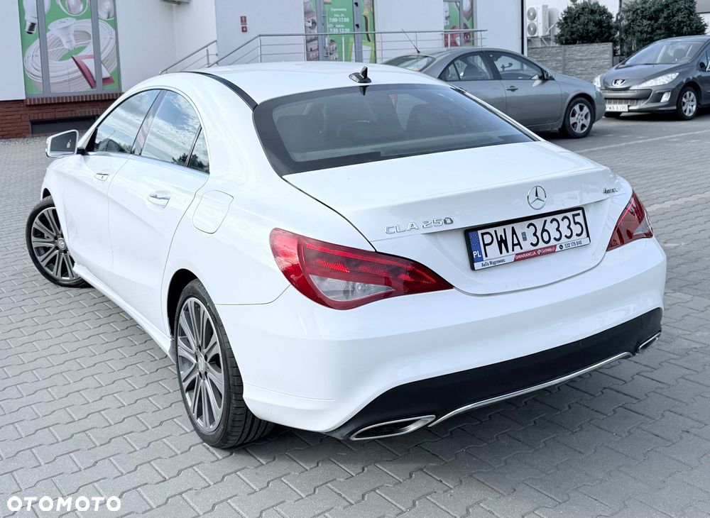 Mercedes-Benz CLA - 23