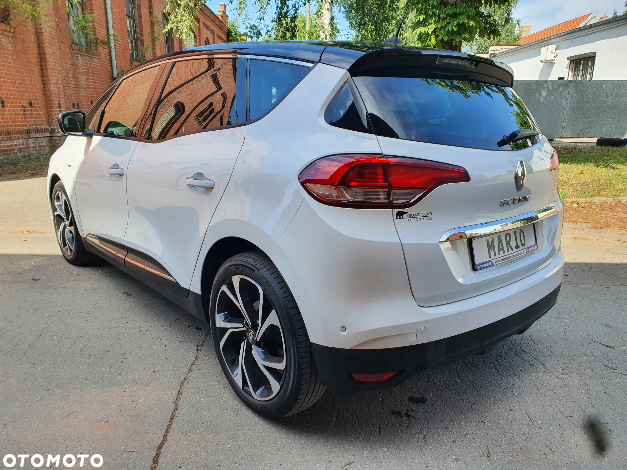 Renault Scenic TCe 140 GPF EDC BLACK EDITION - 7