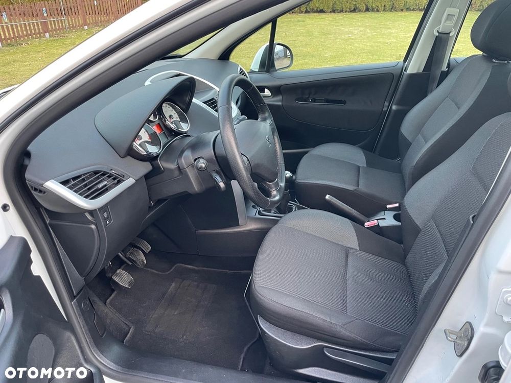 Peugeot 207 95 VTi Premium - 6