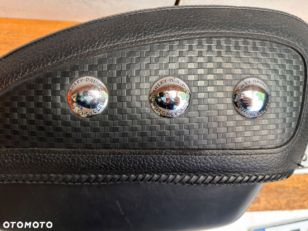 Harley-Davidson Softail Deluxe - 12