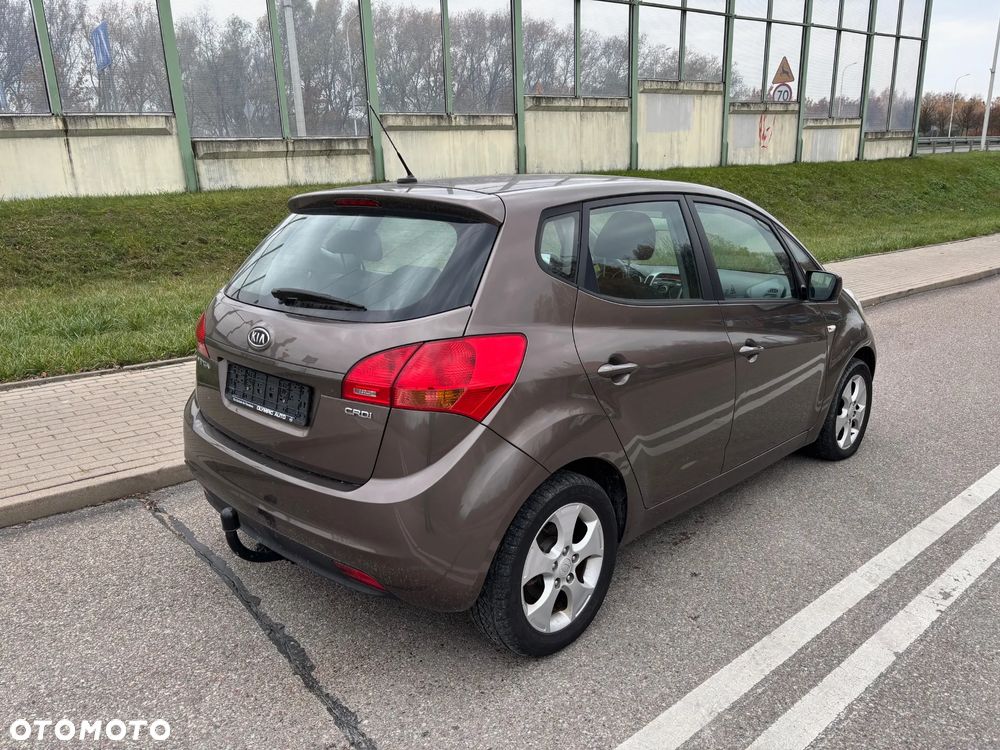 Kia Venga - 4
