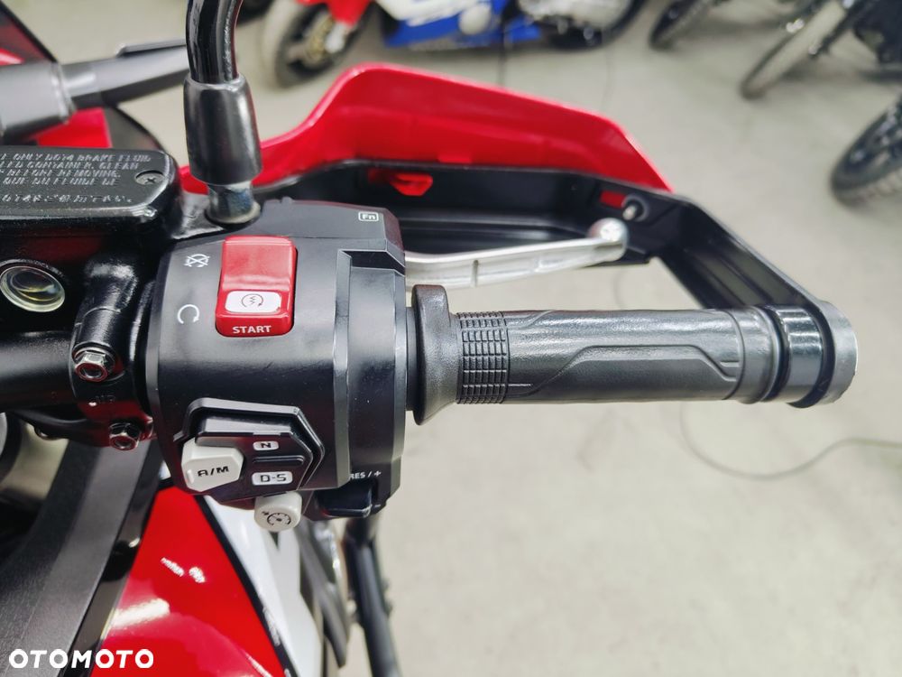 Honda CRF - 16