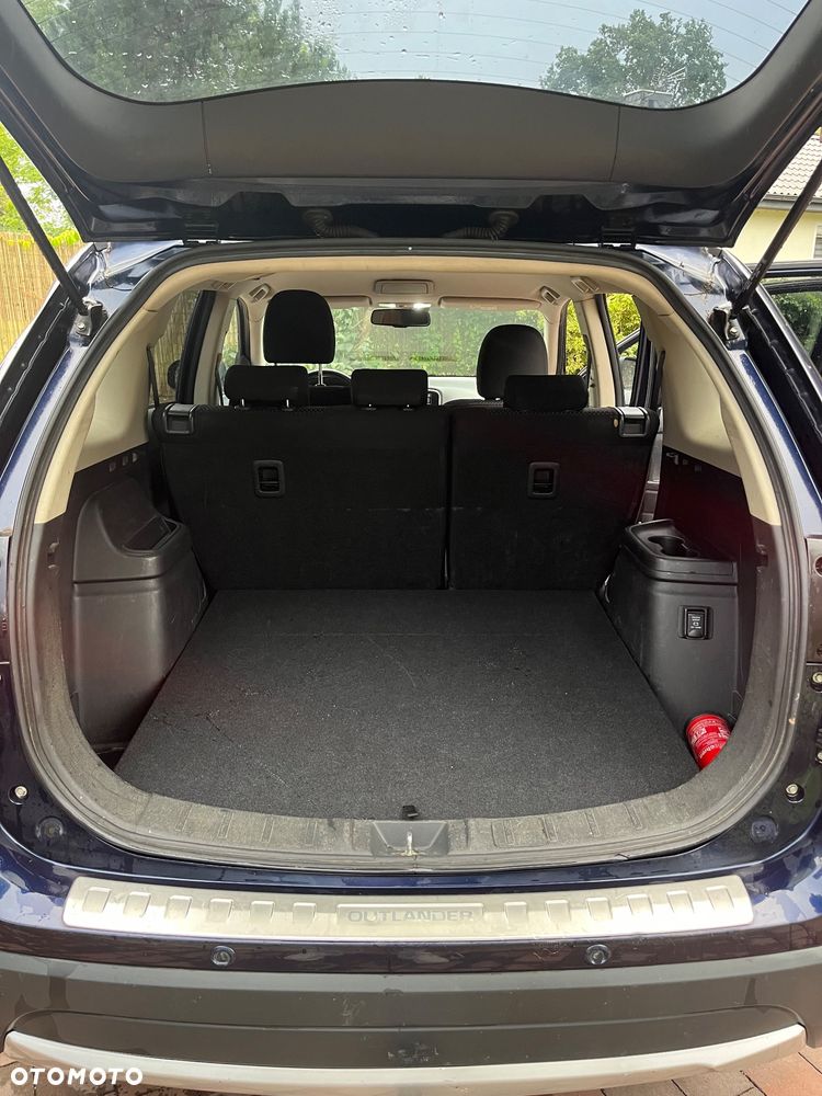 Mitsubishi Outlander - 19