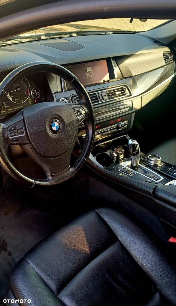 BMW Seria 5 520d Luxury Line - 12