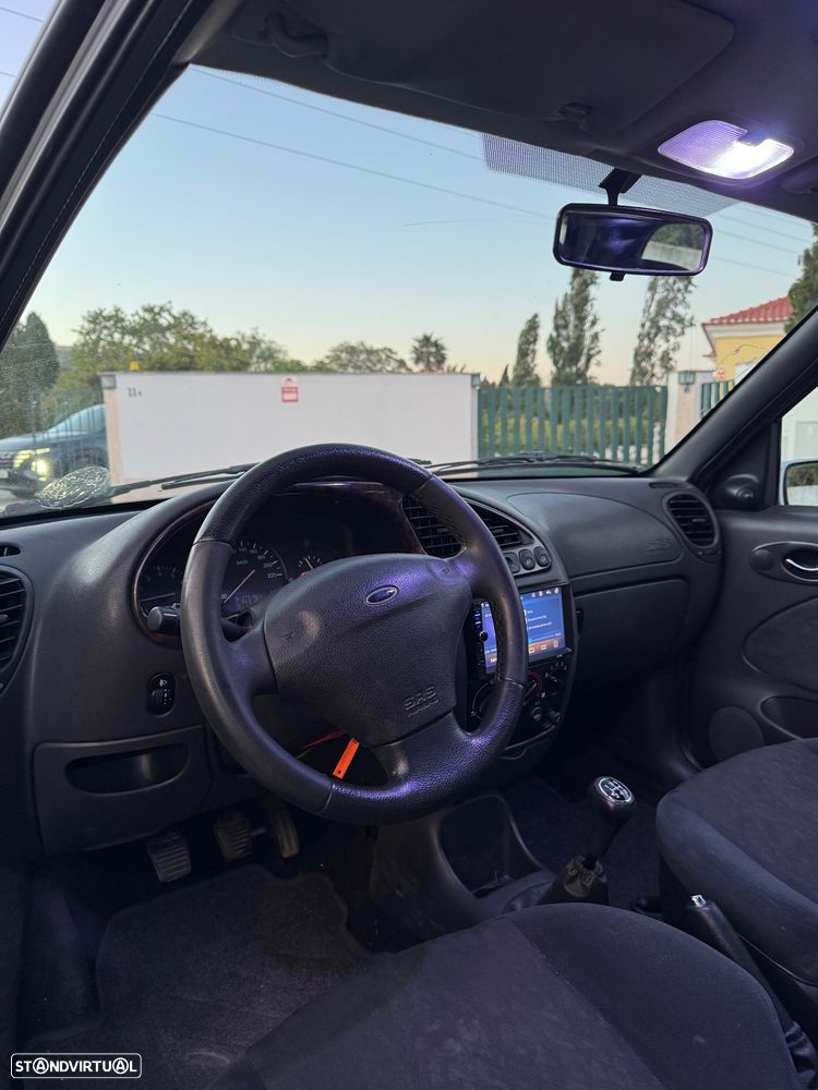Ford Fiesta 1.25 Ghia - 23