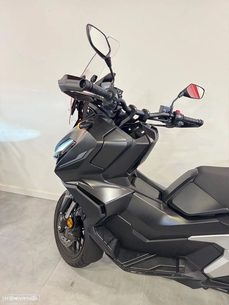 Honda ADV 350 - 6