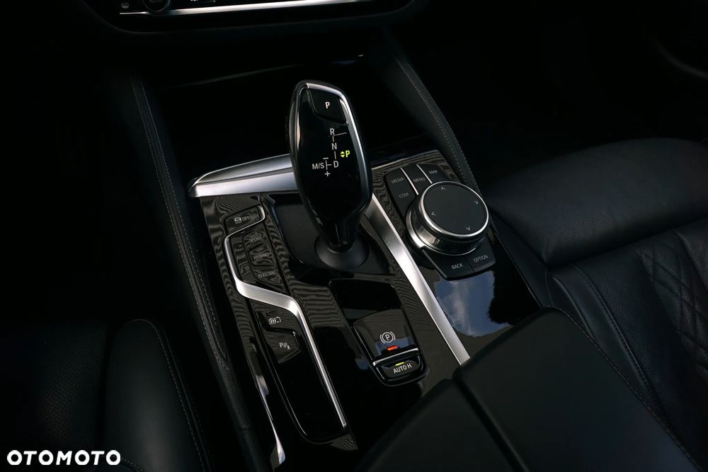 BMW Seria 5 545e xDrive M Sport sport - 21